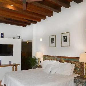 Hotel Casa Lyda