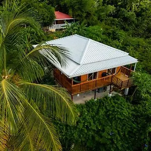  Holiday home Frenchy's Colombia